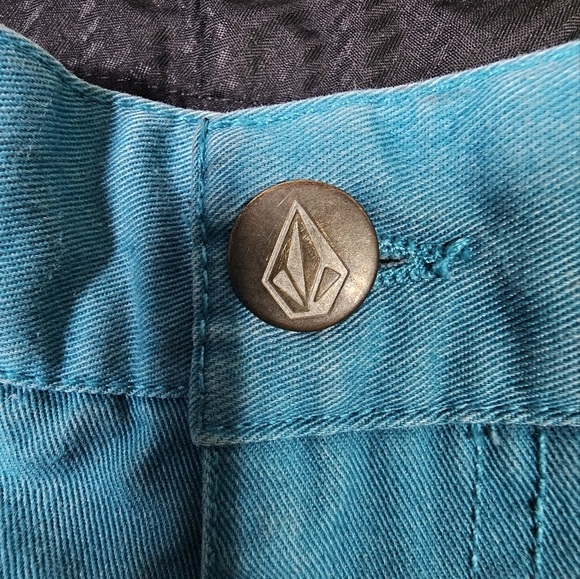 Teal Blue Mens Chino Athletic Shorts by Volcom.  Size 34 - Picture 6 of 16